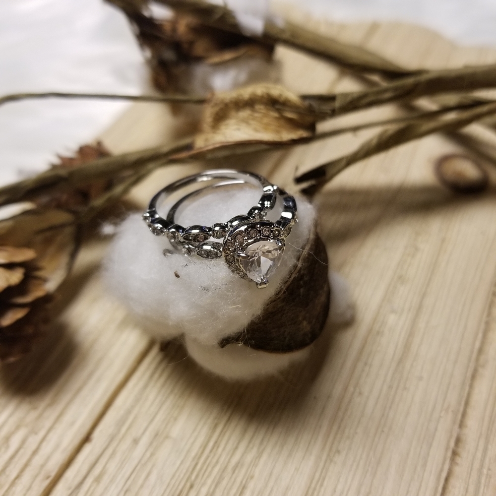 💍💍Very Pretty 2pc Pear Shape CZ Ring💍💍 - Picture 7 of 10